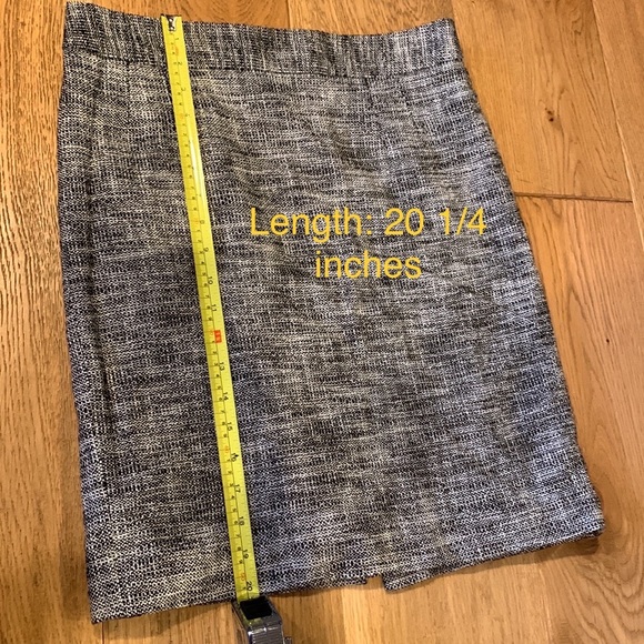 Banana Republic size 6 skirt - Picture 5 of 5